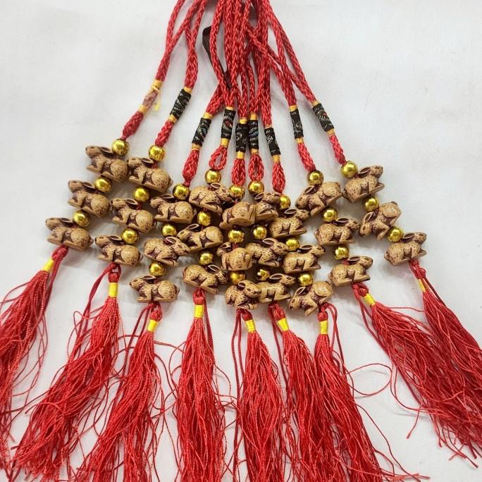 

Sale Gantungan Kelinci Emas Imlek Dekorasi Parcel Imlek Hiasan Grosir Pengiriman Cepat