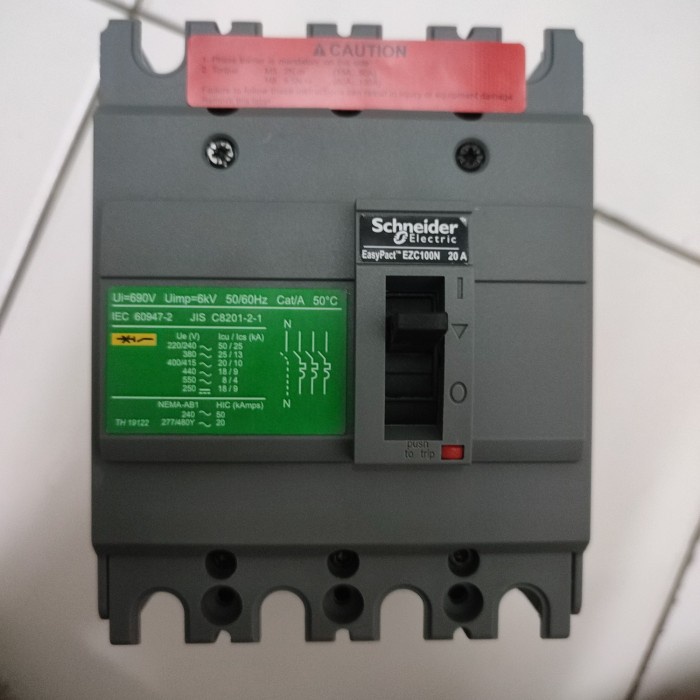 ✨Ori Mccb / Breaker Schneider Ezc100N 4P 20A 18Ka 4Pole Ezc100N4020 Terbaru