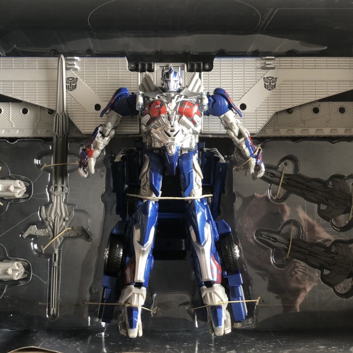 ✨New Transformers Optimus Prime Takara Tomy Limited