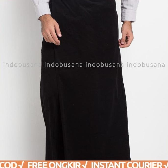 Celana Sarung Hitam Original Preview by Itang Yunasz