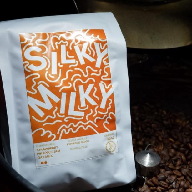 

Sale Silky Milky Espresso Roasted Beans 50% 50% - Biji Kopi - 1 Kg