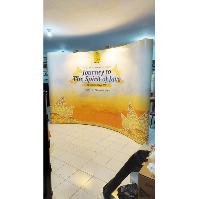 

Backwall / backdrop portable curve 3 x 4 plus print serivice instant