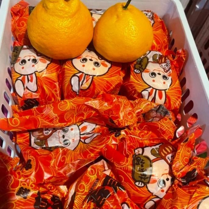 

BUAH HAMPERS IMLEK JERUK DEKOPON ISI 12 PCS ZS1