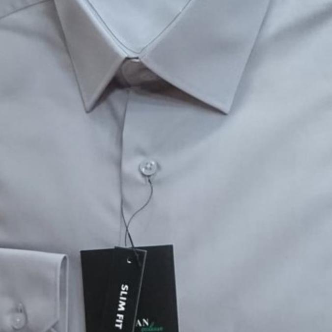 Best Seller Kemeja Modern Pria Polos Alisan Slim Fitt Abu Muda Dan Tua Terbaik