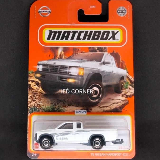 Matchbox '95 Nissan Hardbody (D21) #X070 @T11
