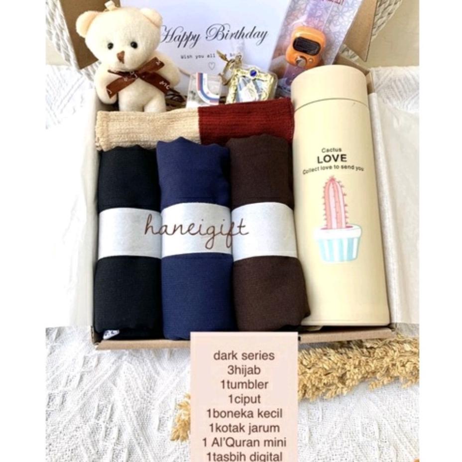 

Diskon Besar Series Kado Hampers Hijab Segi Empat Bella Square Gift Box Hadiah Ulang Tahun Valentine Anniversary Wedding Birthday Hari Ibu Graduation Lebaran Murah
