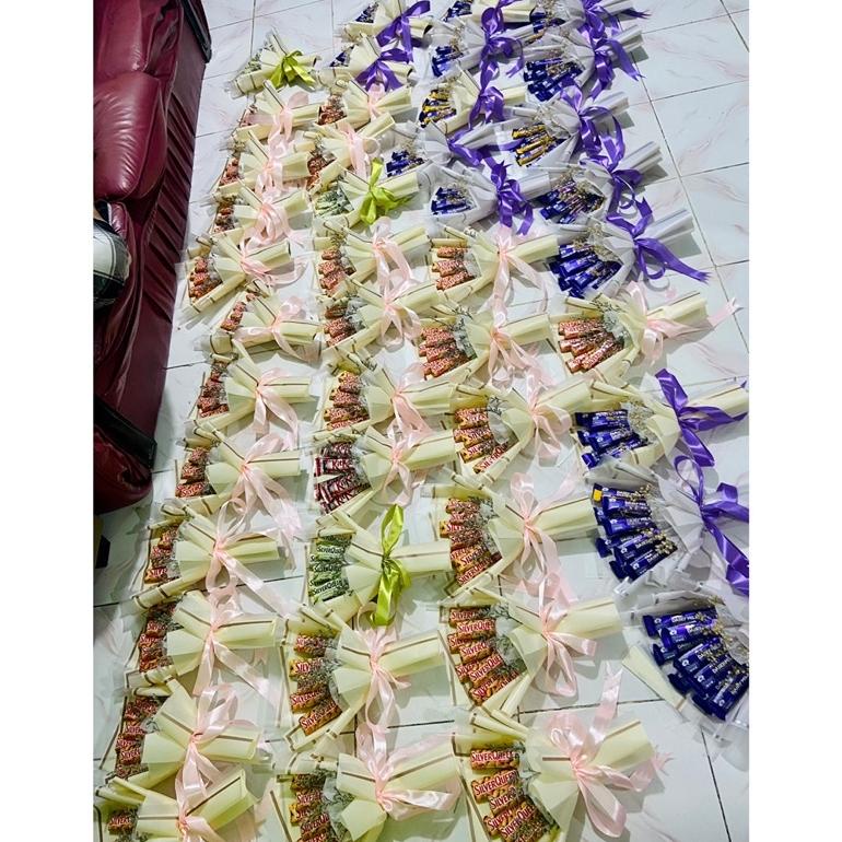 

Diskon Besar Buket Cokelat // Dairy Milk 30Gr // Silverqueen // Cadbury // Buket Bunga // Buket Snack Sale