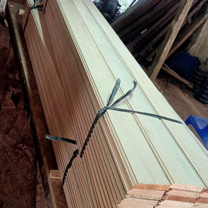 List Plint Kayu Lantai