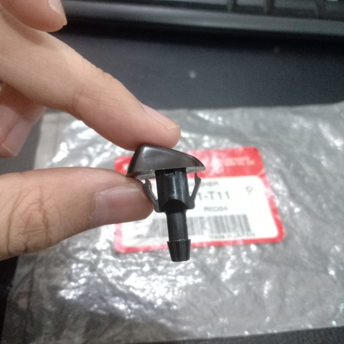 Nozzle WIPER NOZZEL Wiper Depan BRIO MOBILIO BRV 2016-2021 Original