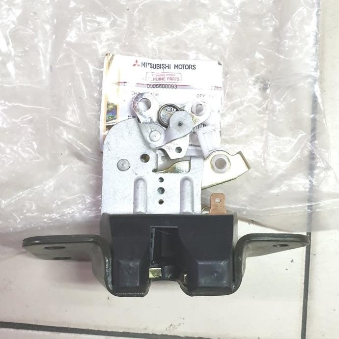 Door Lock Bagasi Asli Mitsubishi Kuda