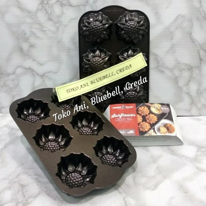 

[New Ori] Nordic Ware Sunflower Cakelet Pan 3 Cups / 0.7Ltr 6 Cavity Limited