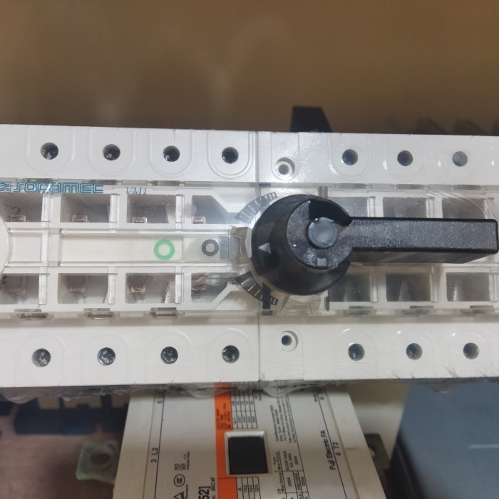 [New Ori] Cos Socomec Vm1 4P 100A Original Limited