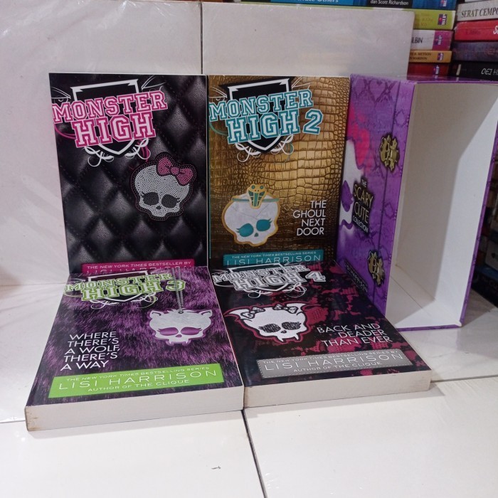 [Baru] Monster High No 1 Sampai 4 Buku Original Impor Diskon