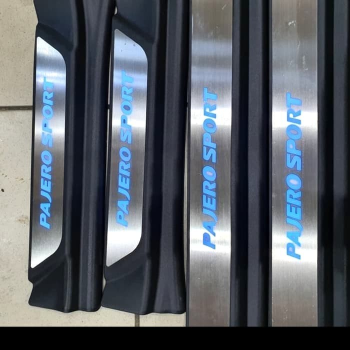 [Ori] Door Sillplate Pajero Sport Lampu Led Sill Plate Samping Terbatas