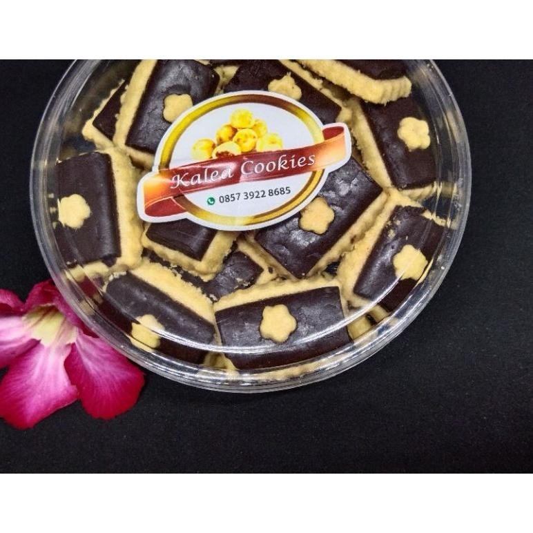 

TRE Choco Stick Cookies/Cookies Bali/Cookies Imlek/Kue Lebaran/Kue Natal Bali TERLARIS