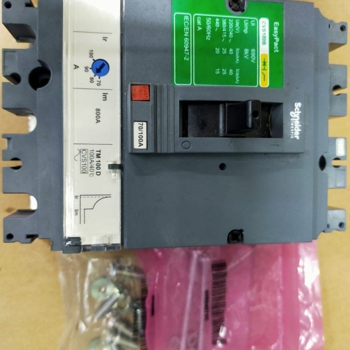 [Baru] Mccb 32A - 100A Cvs100B Schneider 3Phase 3 Pole Terbatas