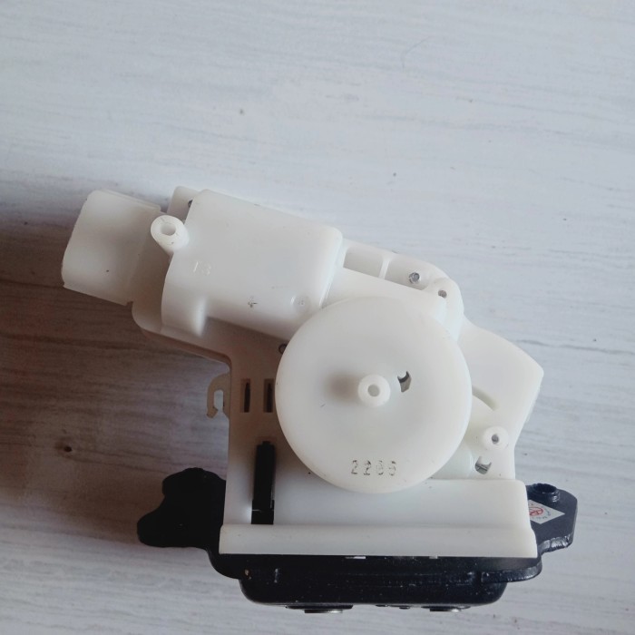 ✨Ori Door Lock Bagasi Innova Reborn Original Terbatas