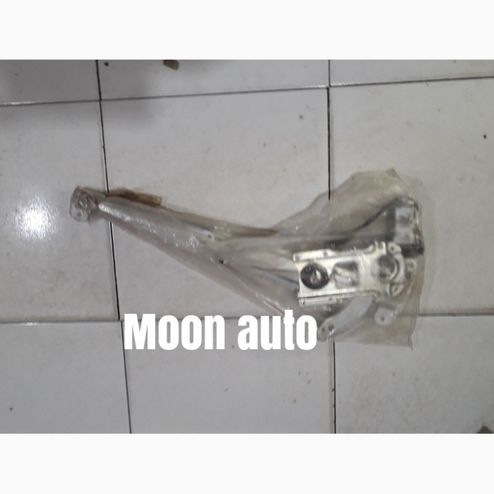 [Baru] Regulator Dan Motor Power Window Depan Mitsubishi Kuda 1Buah #Moonaut. Berkualitas