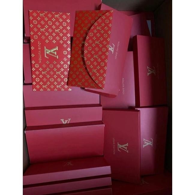 

TIO {{{{{{] Amplop Angpao Merek Motif LV CHANEL Dior Gucci Tahun Baru Imlek &Natal TERLARIS