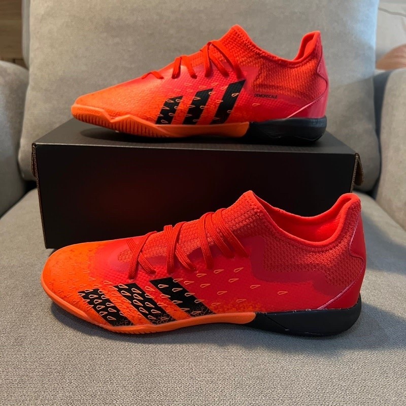 [MAD SPORT] Sepatu Futsal Adidas Predator Freak .3 Low Red Black