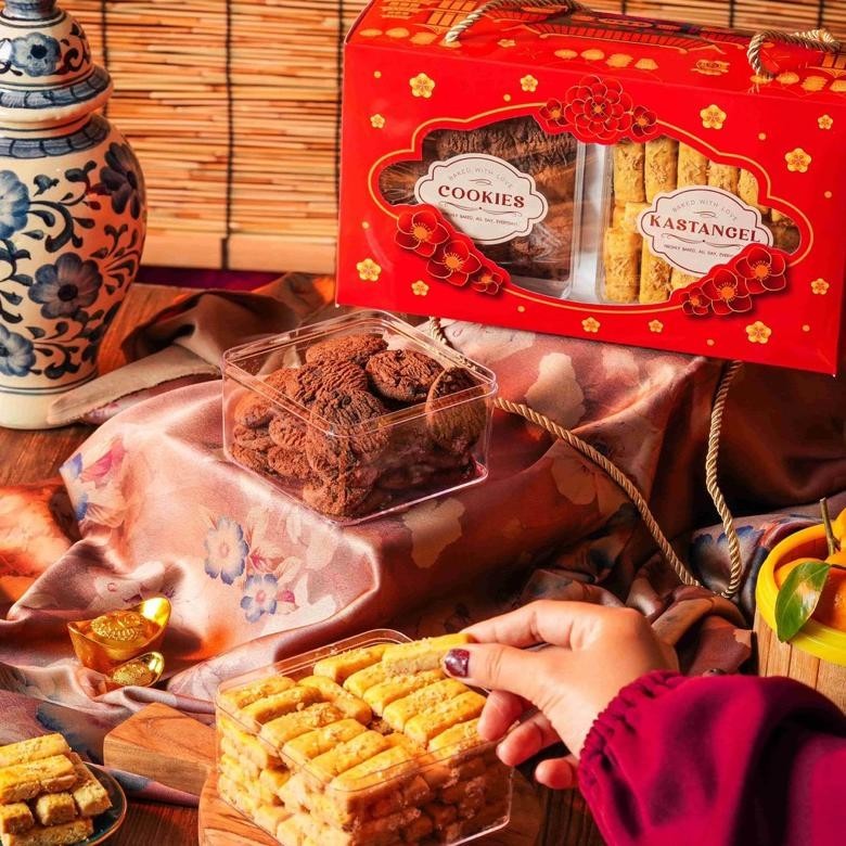 

TRY HAMPERS IMLEK / PREMIUM CNY HAMPERS / HAMPERS NASTAR / PARCEL KUE KERING / KUE IMLEK TERLARIS