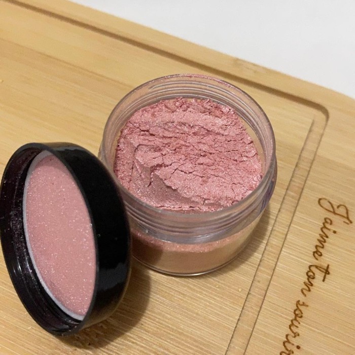 

SALE LIGHT COLORFUL EDIBLE GLITTER 5 GR - GLITTER FOR FOOD AND BEVERAGE