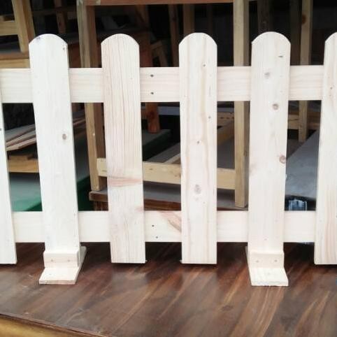 Pagar kayu jati belanda