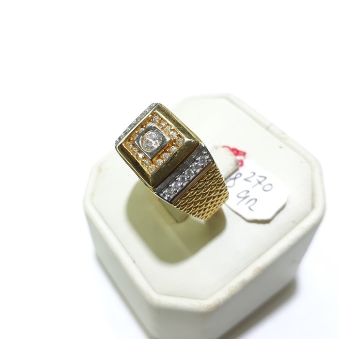 Cincin - Cincin Pria Emas Kuning 70% Berat 8.27 Gram Ukuran 16 Dan 17. Men Ring