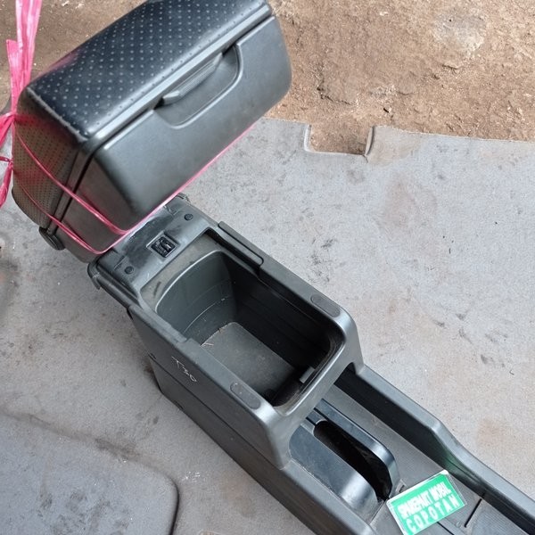 Konsol Box Tengah Nissan Xtrail X-Trail T30 Copotan #Best Quality