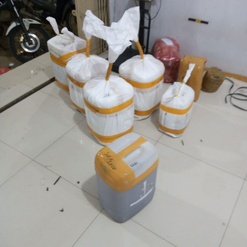 

Grosir Termurah Madu Multiflora [ 10kg ] Madu Mentah 100% Raw Honey