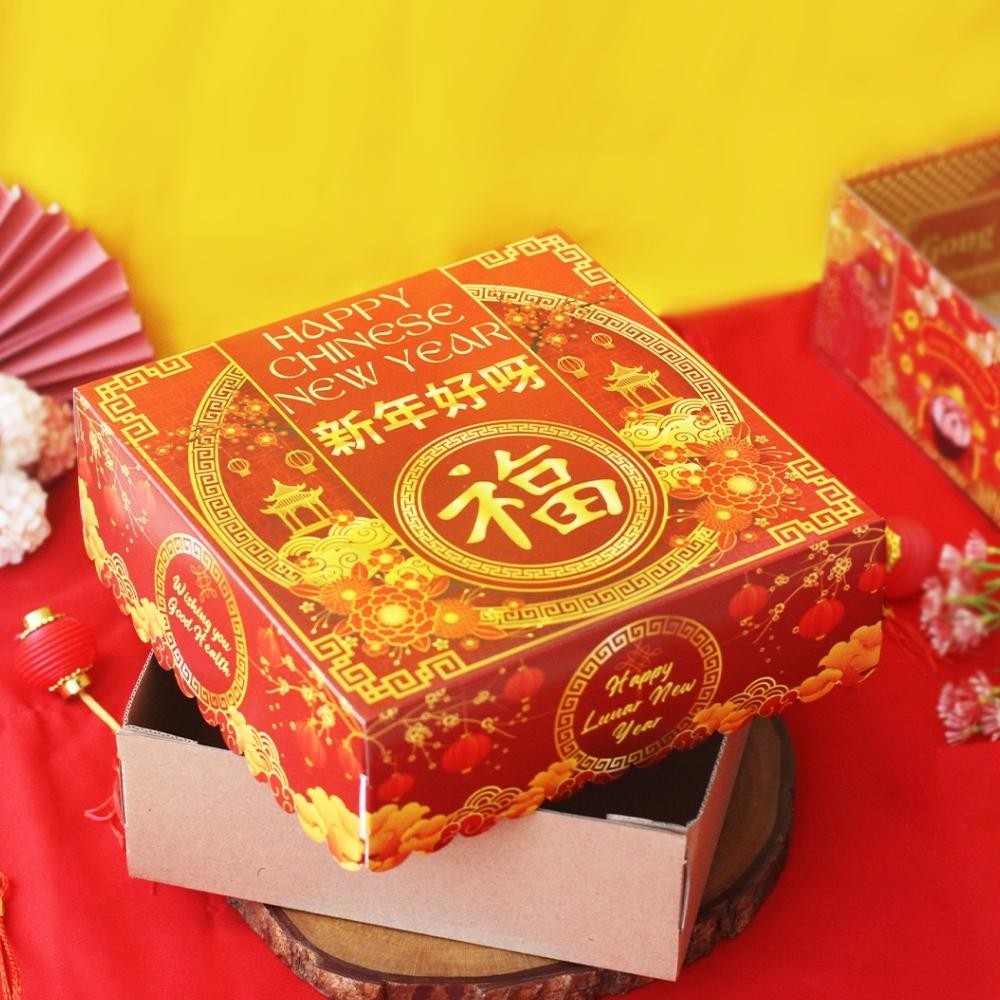 

CNY 10 Pcs Box Cake /Lapis Legit Hampers Imlek uk 22x22x8 cm