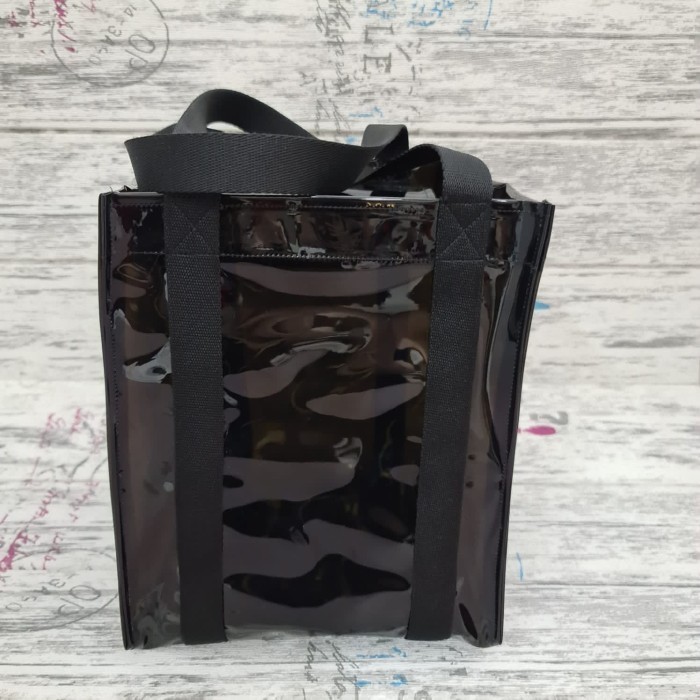 

Ready Tas PVC Mika Hitam 2strips Lunch Bag Hampers Gifts