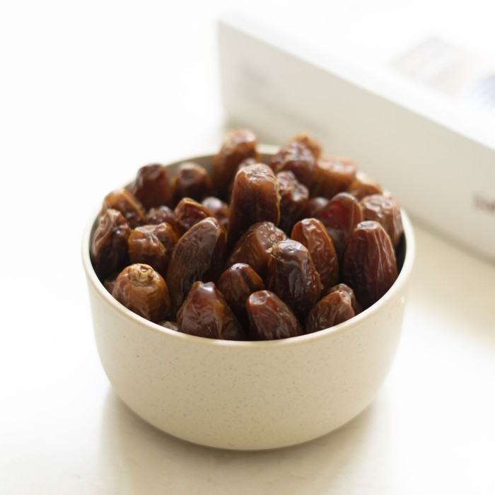 

Kurma - Kurma Tunisia Madu 1 Kg Deglet Noor Tanpa Tangkai Safiya