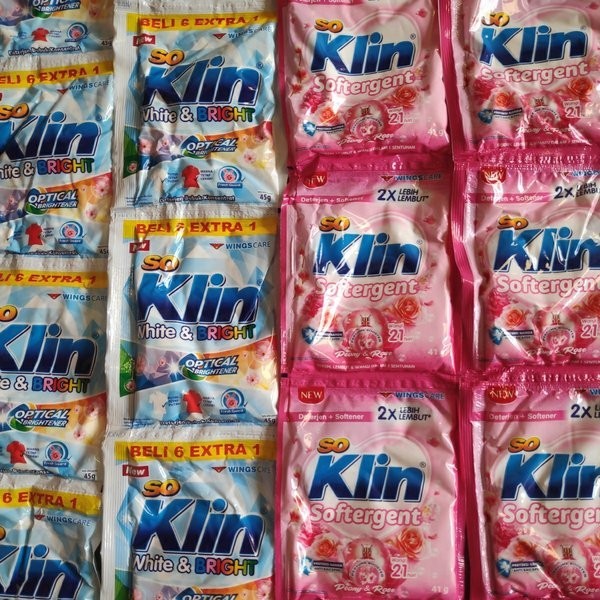 Soklin Bubuk Detergen 1 Renceng 6 PCS Softergent so Klin Deterjen + Pelembut
