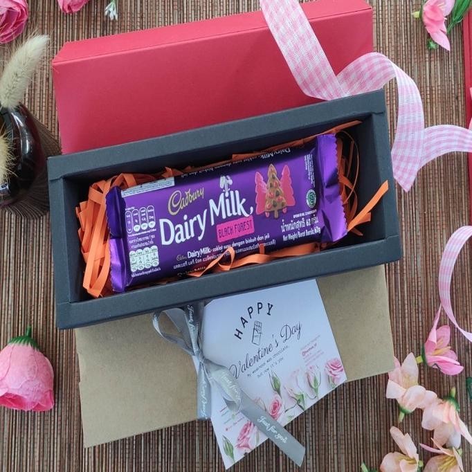 

Box Hampers Chocolate Coklat Cadbury Kado Valentine Gift