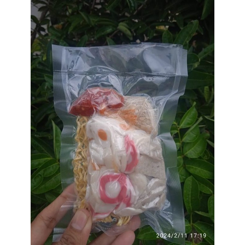 

Seblak Instan Seblak Frozen Toping Premium 5 toping Tanpa Mi Seblak Kering