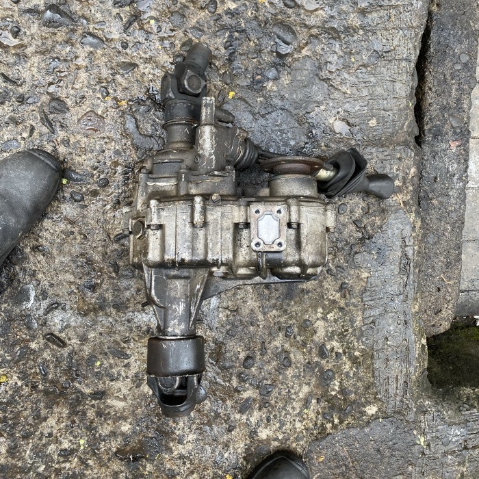 Transfer Case Pajero Mini 4X4 Tc Pajero Dengan Yoke
