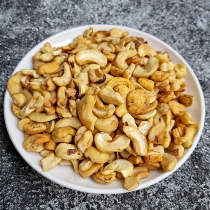 

Sale Now Kacang Mede Patahan Mede Pecahan Mede Belah Campur 2,4,6 Berat 1 Kg Stok Terbatas