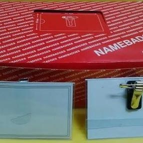 

New Sale Name Tag / Tanda Pengenal / Nama Pengenal Merk Multi , Termurah !!! Pengiriman Cepat