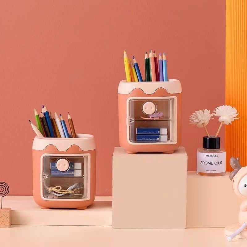 

Kotak Penyimpanan Alat Tulis Sekolah