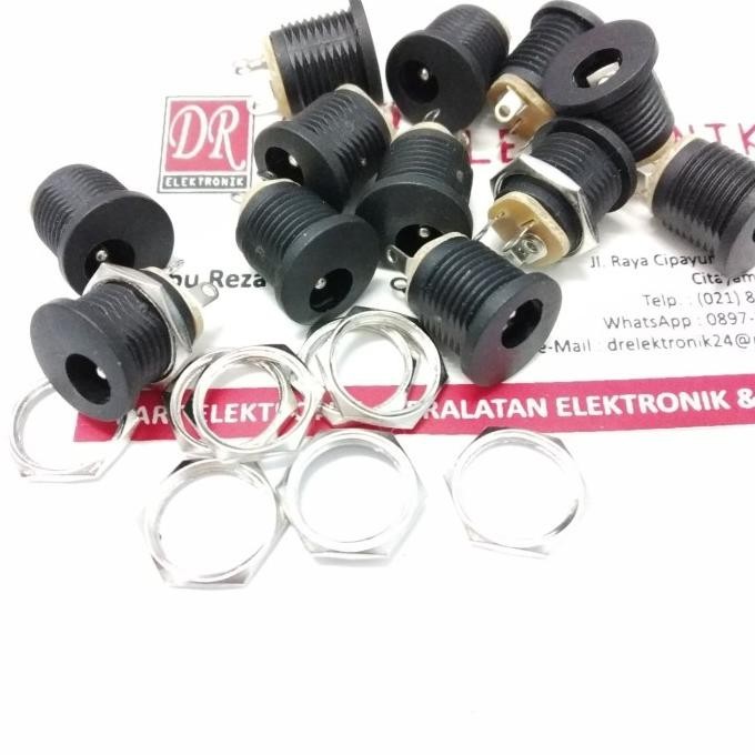 

Kepala Soket Socket Jack Dc Female 2.1 Bulat 5,5Mmx2,1Mm 5,5 2,1 5.5