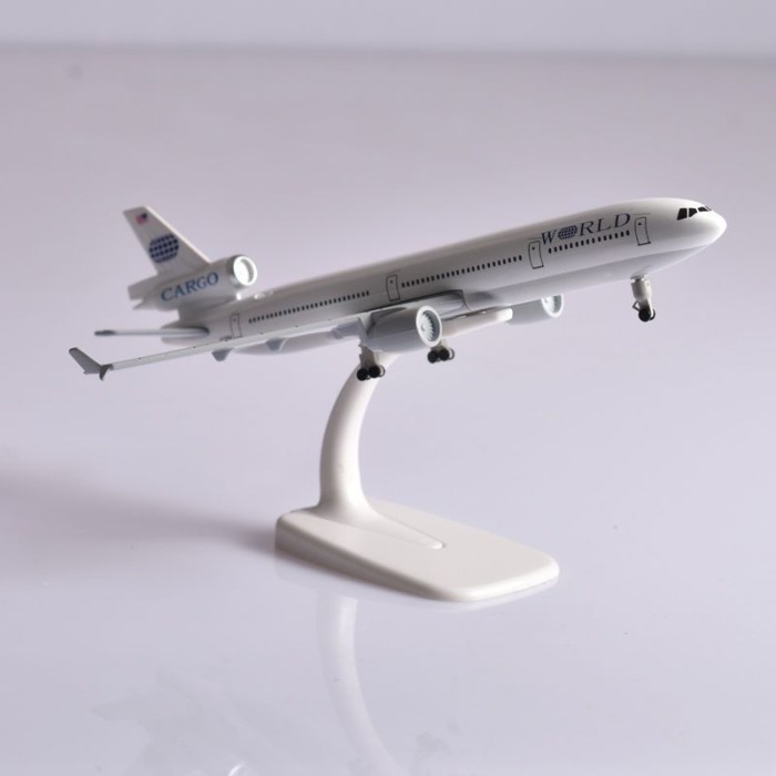 HOT SALE MD-11 MINIATUR DIECAST PESAWAT TERBANG WORLD CARGO MD11 BAHAN METAL TERLARIS