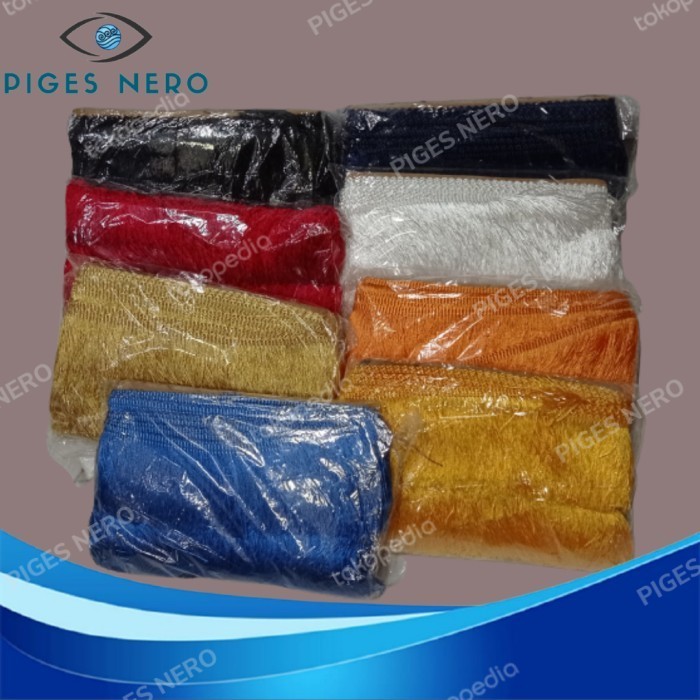 

Renda Rumbai Sisir Halus Lebar 8cm - Panjang 15yard