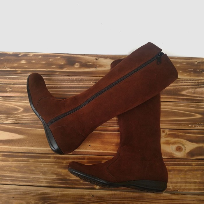 Sepatu Boot Wanita El Sleting Tinggi