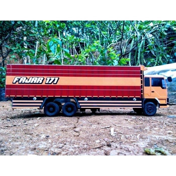 Terbaru Miniatur Truk Hino Full Lampu Led Tronton Rc Promo Terlaris