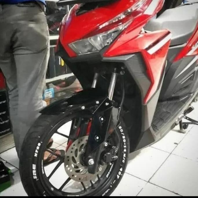 Miliki Breket Klem Kleman Spakbor depan matic - Silver 
