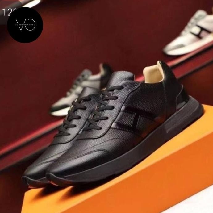 Sepatu Pria Sneakers Kulit Asli Import Mirror / Sepatu Sneakers Hitam Tashirokase