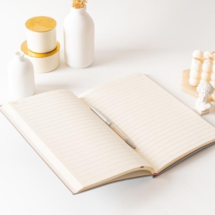 

UCHII Premium Yuri Japanese Diary Notebook | Buku Tulis Catatan Agenda