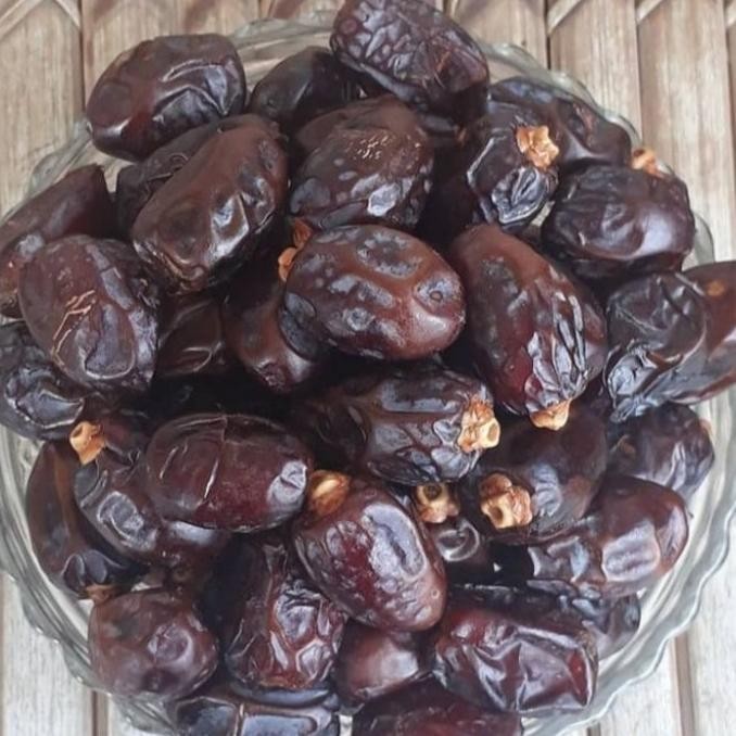 

Kurma Khenaizi Date Crown 5Kg / Kurma Kenezi Murah 5 Kg