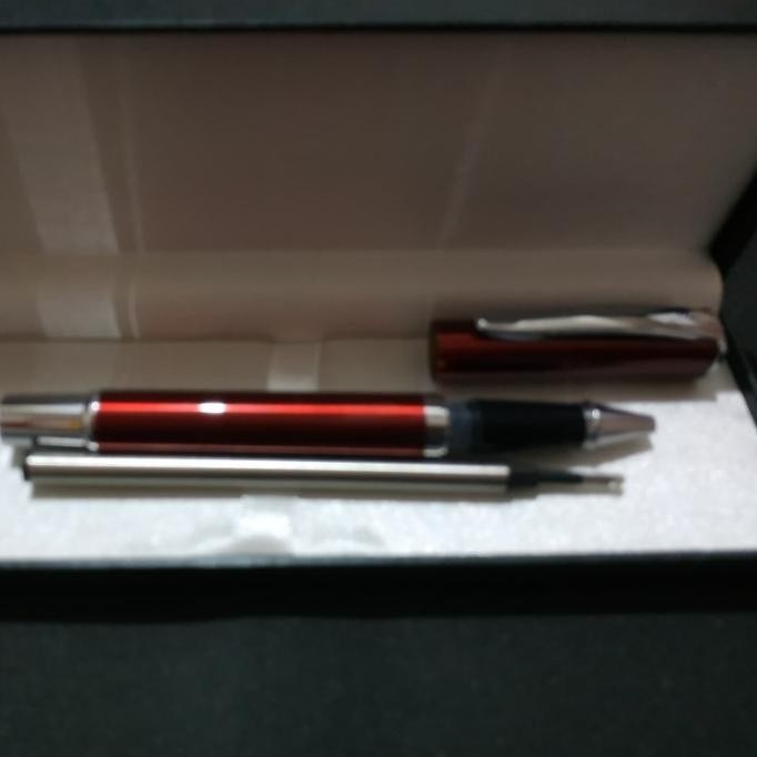 

Pen Promosi Metal Roller Ball 309 LQ Red Chrome Trim Klip Silver GJS